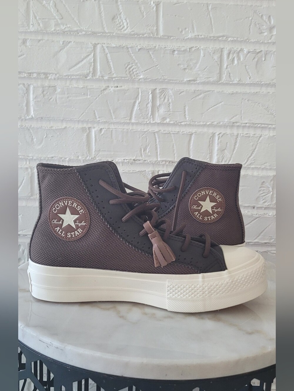 Converse Chuck Taylor All size 7 - Picture 8 of 10
